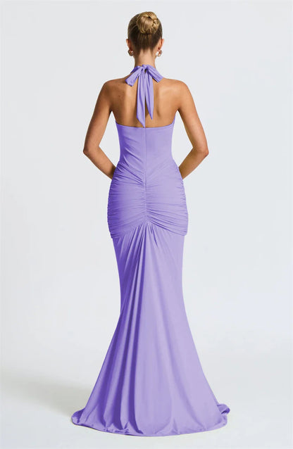 Vestido Halter Sofisticado