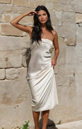 Vestido de Satén Elegante