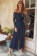 Mono Elegante con Encaje